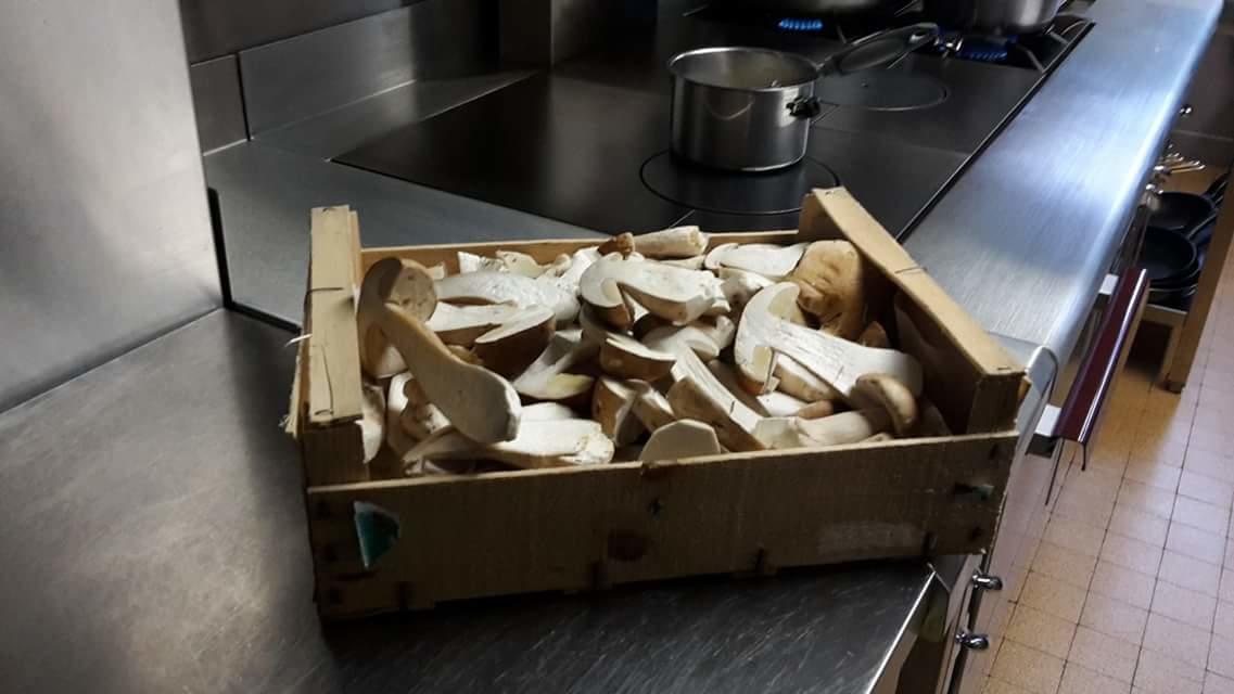 Logis L'Ermitage, Bistrot Des Saveurs Houffalize Εξωτερικό φωτογραφία